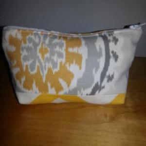 Small Yellow Medallion Print Make-up Pouch