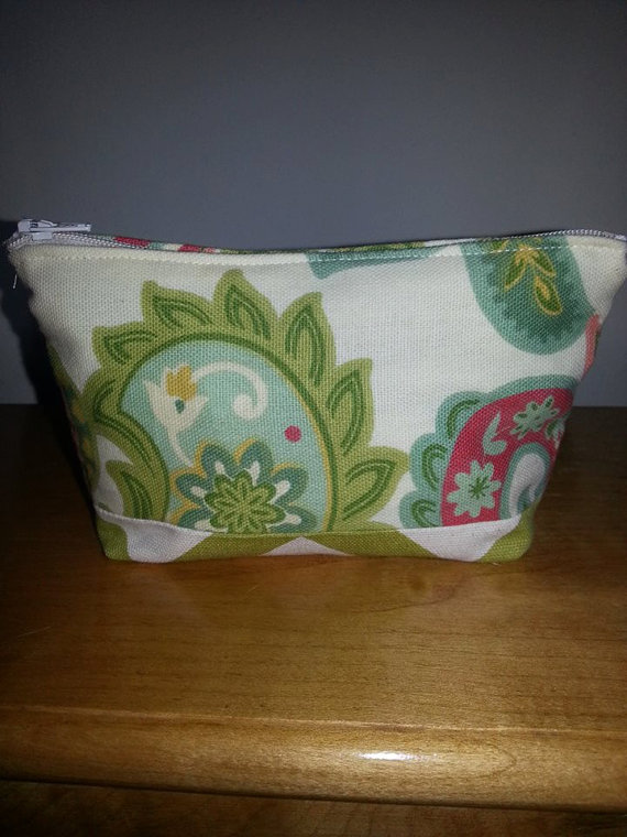 Small Green Paisley Make-up Pouch